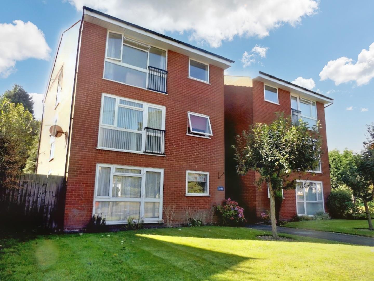Farnborough Court, Mere Green Road